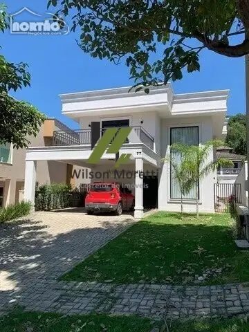 Casa, 5 quartos, 215 m² - Foto 1