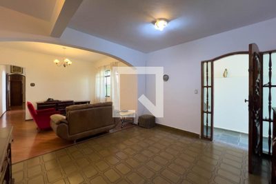 Casa, 4 quartos, 236 m² - Foto 3