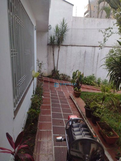 Casa, 3 quartos, 218 m² - Foto 1