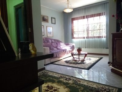 Casa, 3 quartos, 161 m² - Foto 1