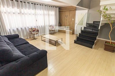 Casa, 3 quartos, 270 m² - Foto 1
