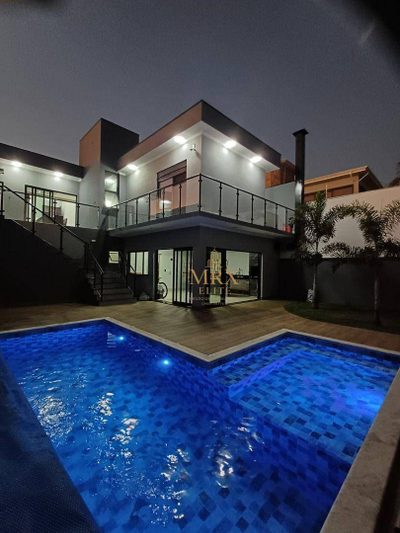 Casa, 4 quartos, 216 m² - Foto 1