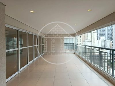 Apartamento, 3 quartos, 213 m² - Foto 1