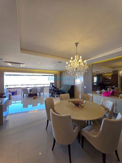 Apartamento, 3 quartos, 195 m² - Foto 2