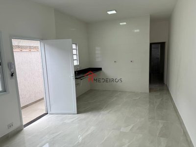 Casa, 2 quartos, 70 m² - Foto 2