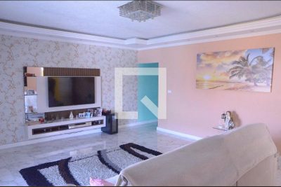 Casa, 3 quartos, 290 m² - Foto 2