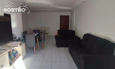 Casa, 3 quartos, 93 m² - Foto 1