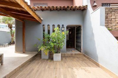 Casa, 3 quartos, 220 m² - Foto 1