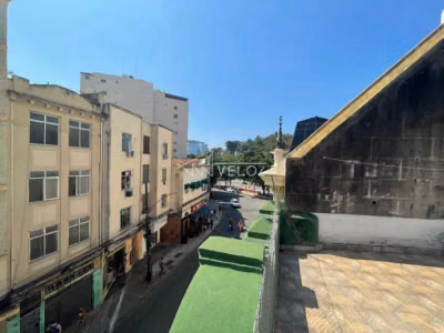 Sobrado, 2 quartos, 258 m² - Foto 1