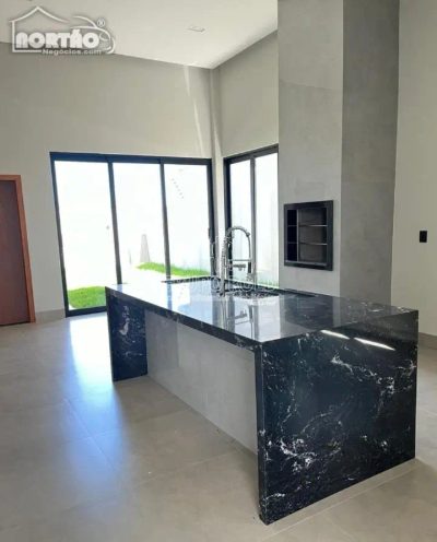 Casa, 3 quartos, 145 m² - Foto 2