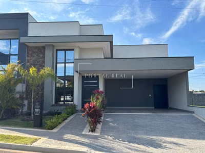 Casa, 3 quartos, 198 m² - Foto 1