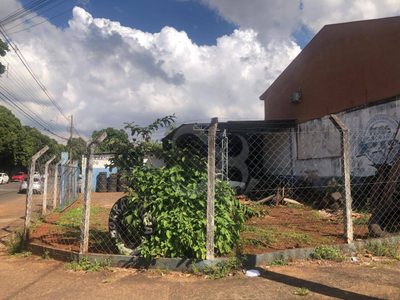 Loteamento e Condomínio, 378 m² - Foto 3