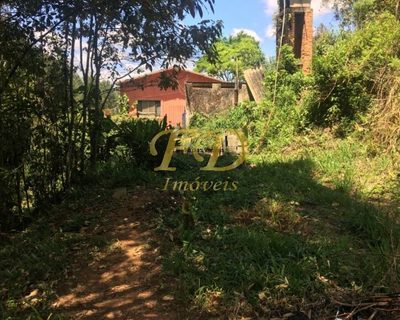 Chácara, 3 quartos, 2500 m² - Foto 1