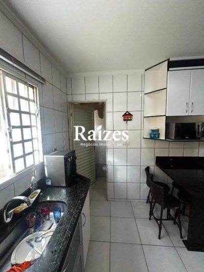Casa, 3 quartos, 210 m² - Foto 2