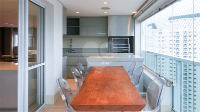 Apartamento, 3 quartos, 165 m² - Foto 1