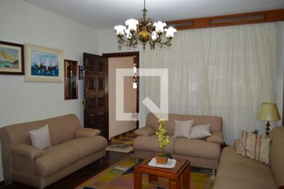 Casa, 3 quartos, 133 m² - Foto 2