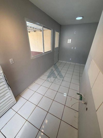 Casa, 2 quartos, 44 m² - Foto 1