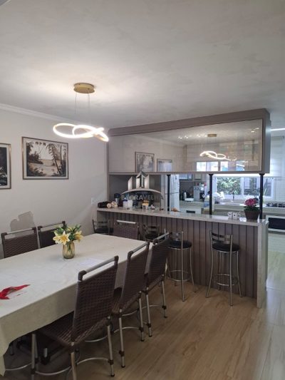 Casa, 3 quartos, 202 m² - Foto 5