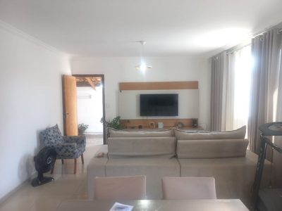 Casa, 3 quartos, 131 m² - Foto 2