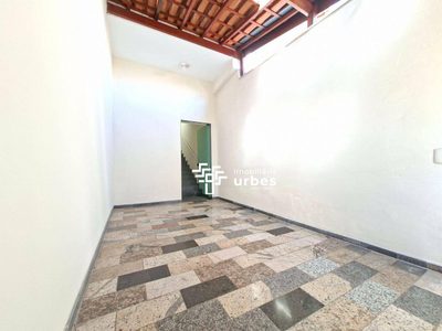 Casa, 2 quartos, 127 m² - Foto 1