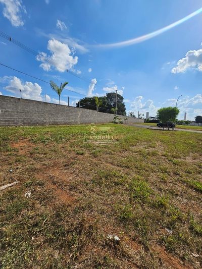 Terreno, 305 m² - Foto 1