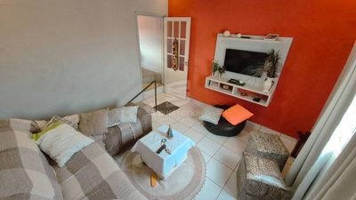 Casa, 3 quartos, 200 m² - Foto 1