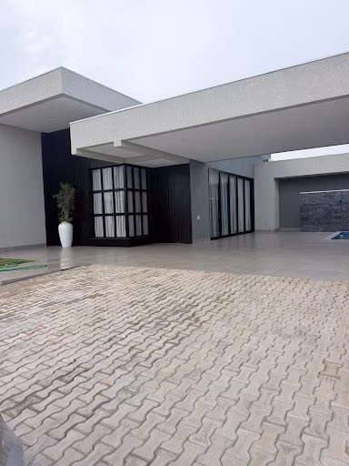 Casa, 5 quartos, 245 m² - Foto 1