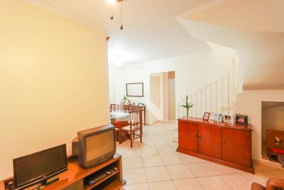 Casa, 5 quartos, 154 m² - Foto 2