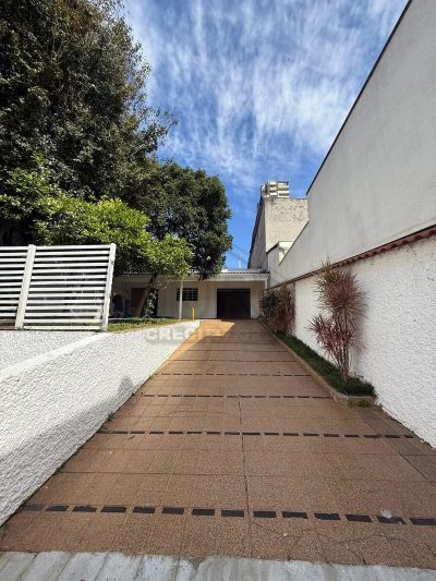 Casa, 1 quarto, 231 m² - Foto 1