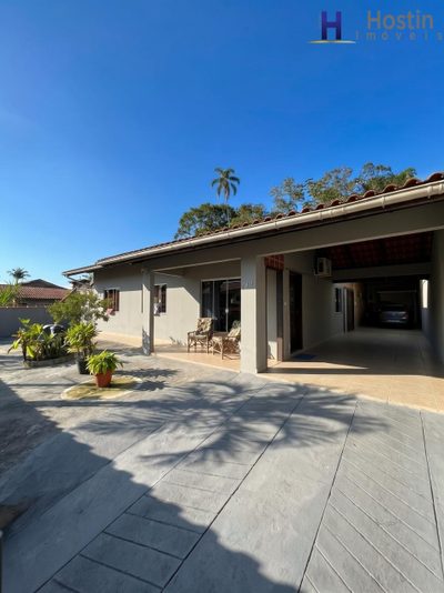 Casa, 4 quartos, 170 m² - Foto 1