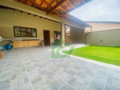 Casa, 4 quartos, 190 m² - Foto 2