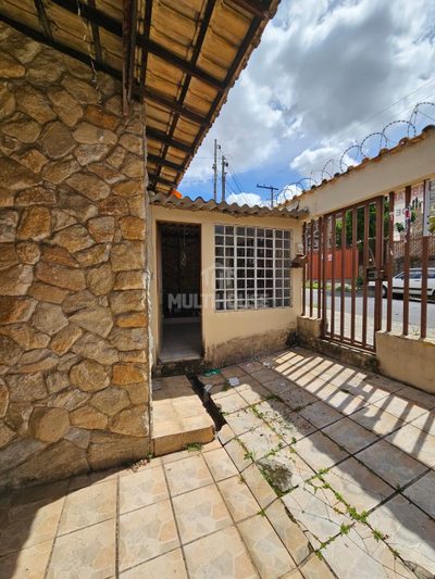 Casa, 3 quartos, 208 m² - Foto 1