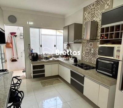 Casa, 3 quartos, 264 m² - Foto 3