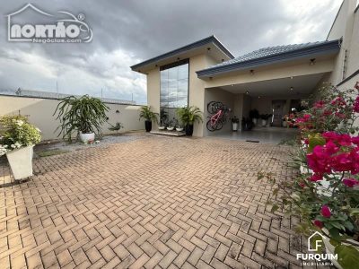 Casa, 3 quartos, 375 m² - Foto 1