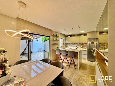 Casa, 3 quartos, 122 m² - Foto 1
