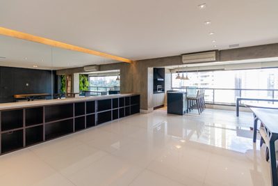 Apartamento, 3 quartos, 167 m² - Foto 2