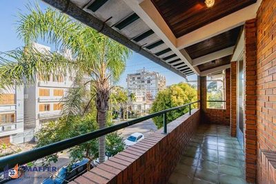 Casa, 6 quartos, 242 m² - Foto 2