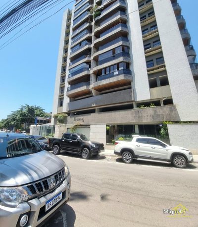 Apartamento, 4 quartos, 220 m² - Foto 1