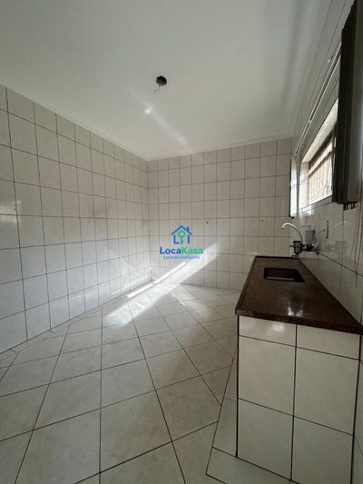 Casa, 4 quartos, 223 m² - Foto 2