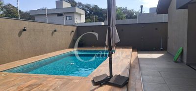 Casa, 3 quartos, 234 m² - Foto 2