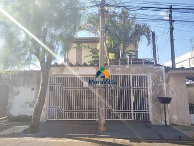 Casa, 4 quartos, 190 m² - Foto 1