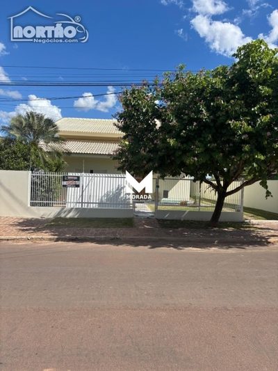 Casa, 3 quartos, 204 m² - Foto 1