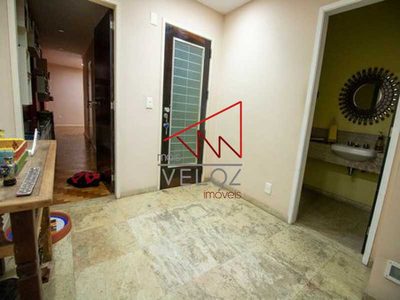 Apartamento, 3 quartos, 210 m² - Foto 1
