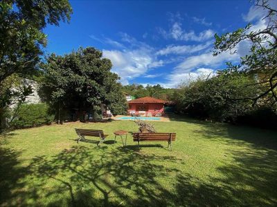 Casa, 3 quartos, 285 m² - Foto 1