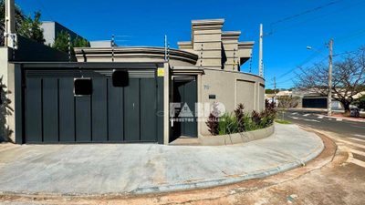 Casa, 3 quartos, 127 m² - Foto 1