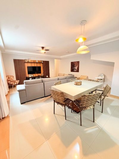 Casa, 4 quartos, 213 m² - Foto 2