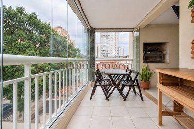 Apartamento, 3 quartos, 180 m² - Foto 1