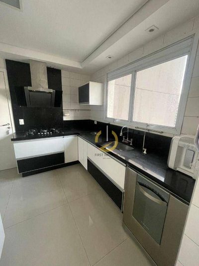 Apartamento, 3 quartos, 192 m² - Foto 1