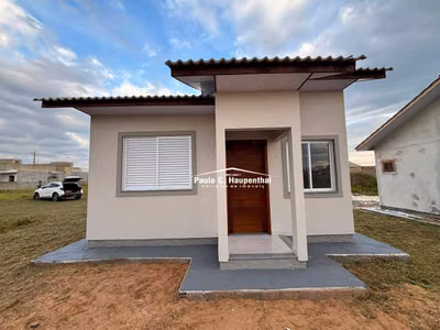 Casa, 2 quartos, 45 m² - Foto 1
