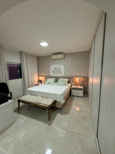 Casa, 4 quartos, 285 m² - Foto 5